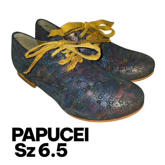 PAPUCEI Rare! Sz6.5 Avant Garde Iridescent Art 2 Wear Artsy Shimmer Tie Up Shoes - Picture 1 of 14